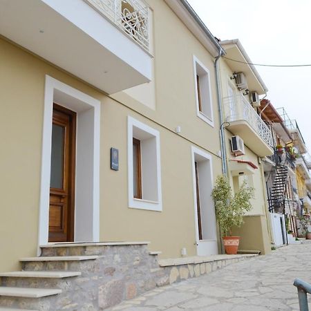 Roloi Suites Nafpaktos Екстериор снимка