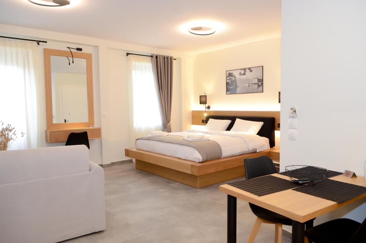 Roloi Suites Nafpaktos Екстериор снимка