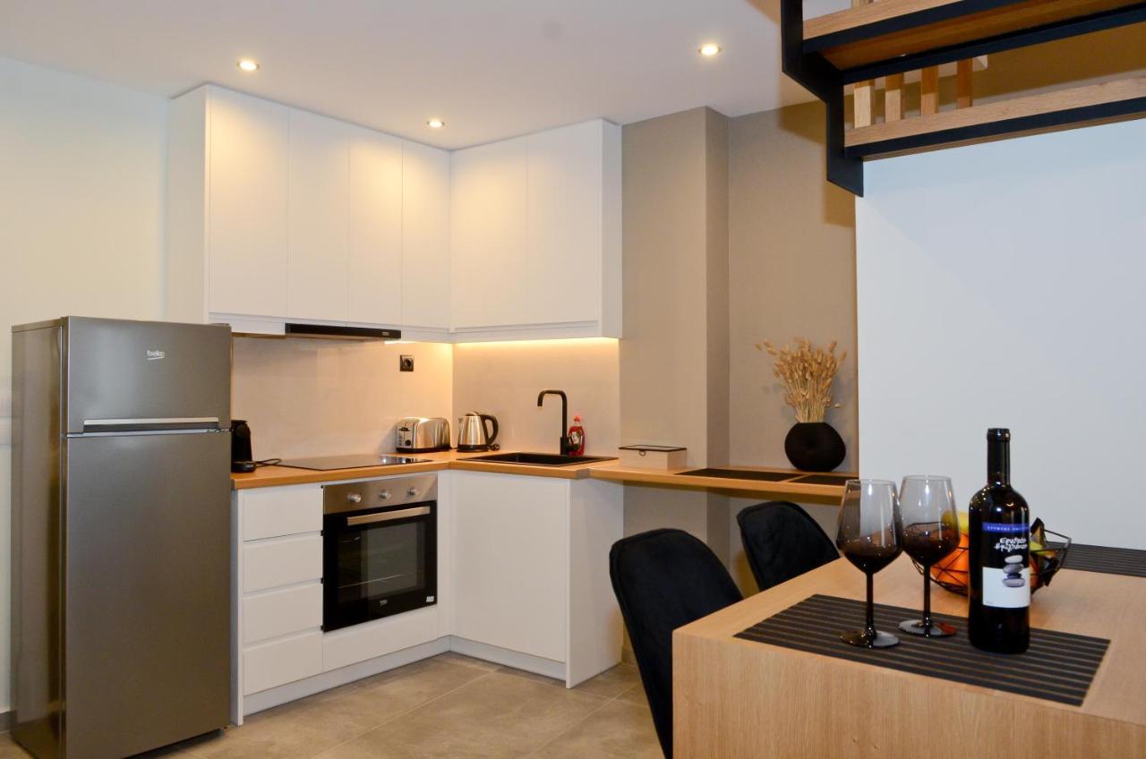 Roloi Suites Nafpaktos Екстериор снимка