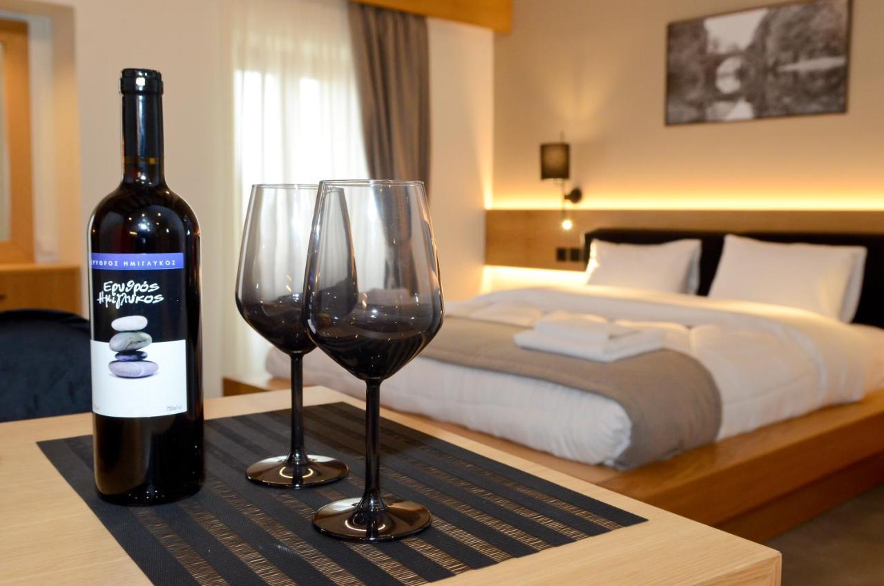 Roloi Suites Nafpaktos Екстериор снимка