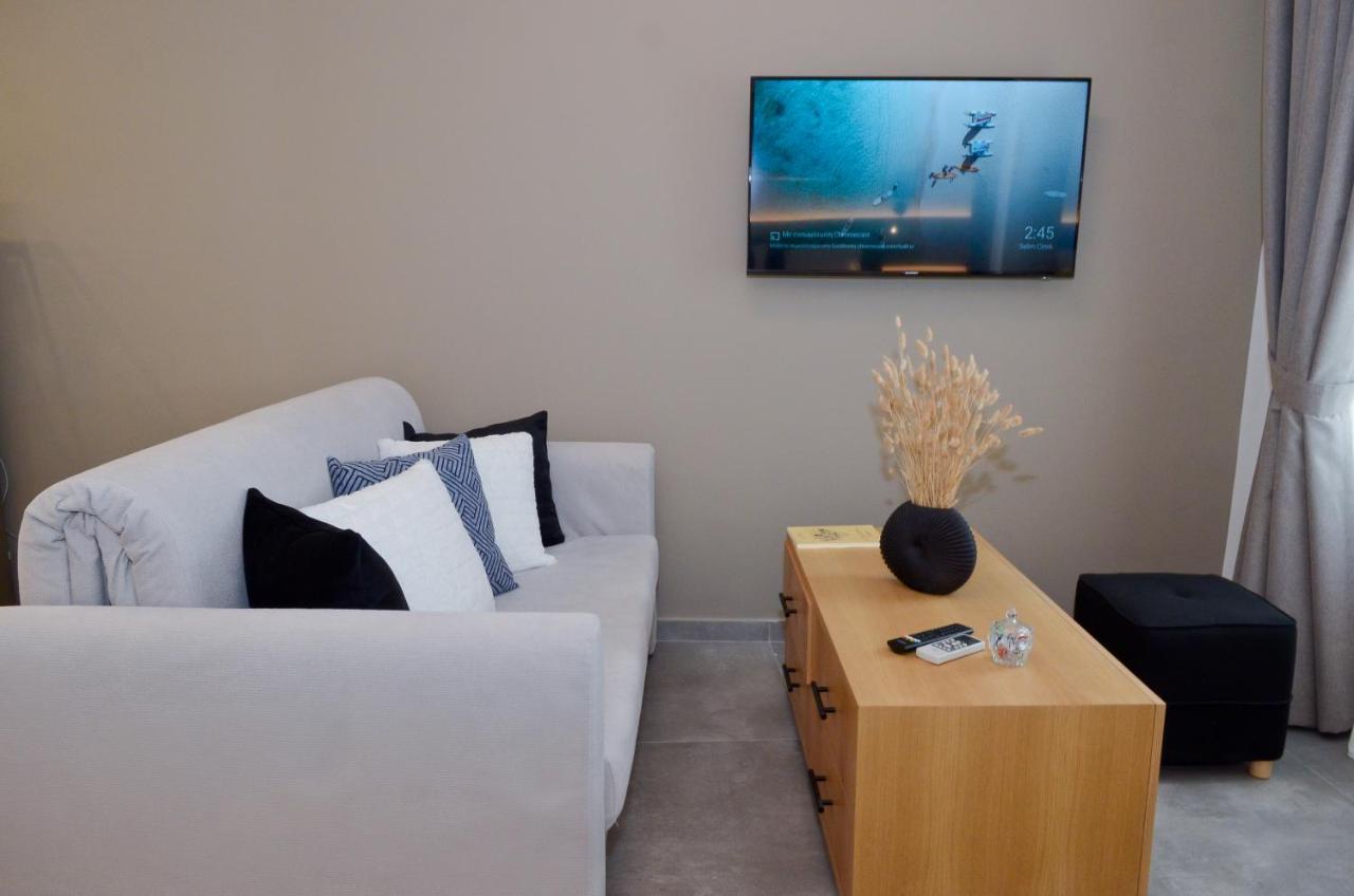 Roloi Suites Nafpaktos Екстериор снимка