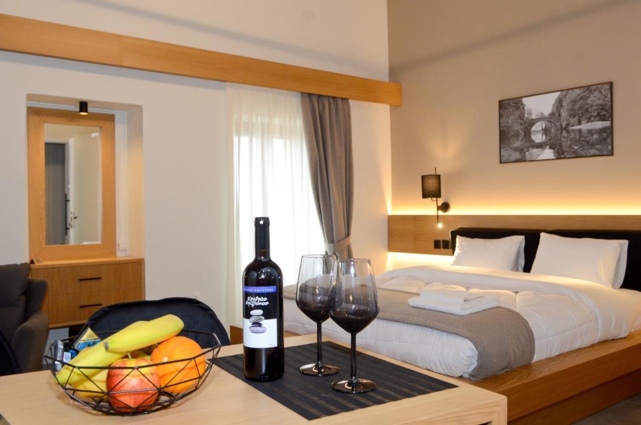 Roloi Suites Nafpaktos Екстериор снимка